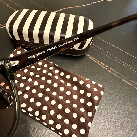 HENRI BENDEL Decked Out Ombre Round Women's Sunglasses - Picture 2 of 11